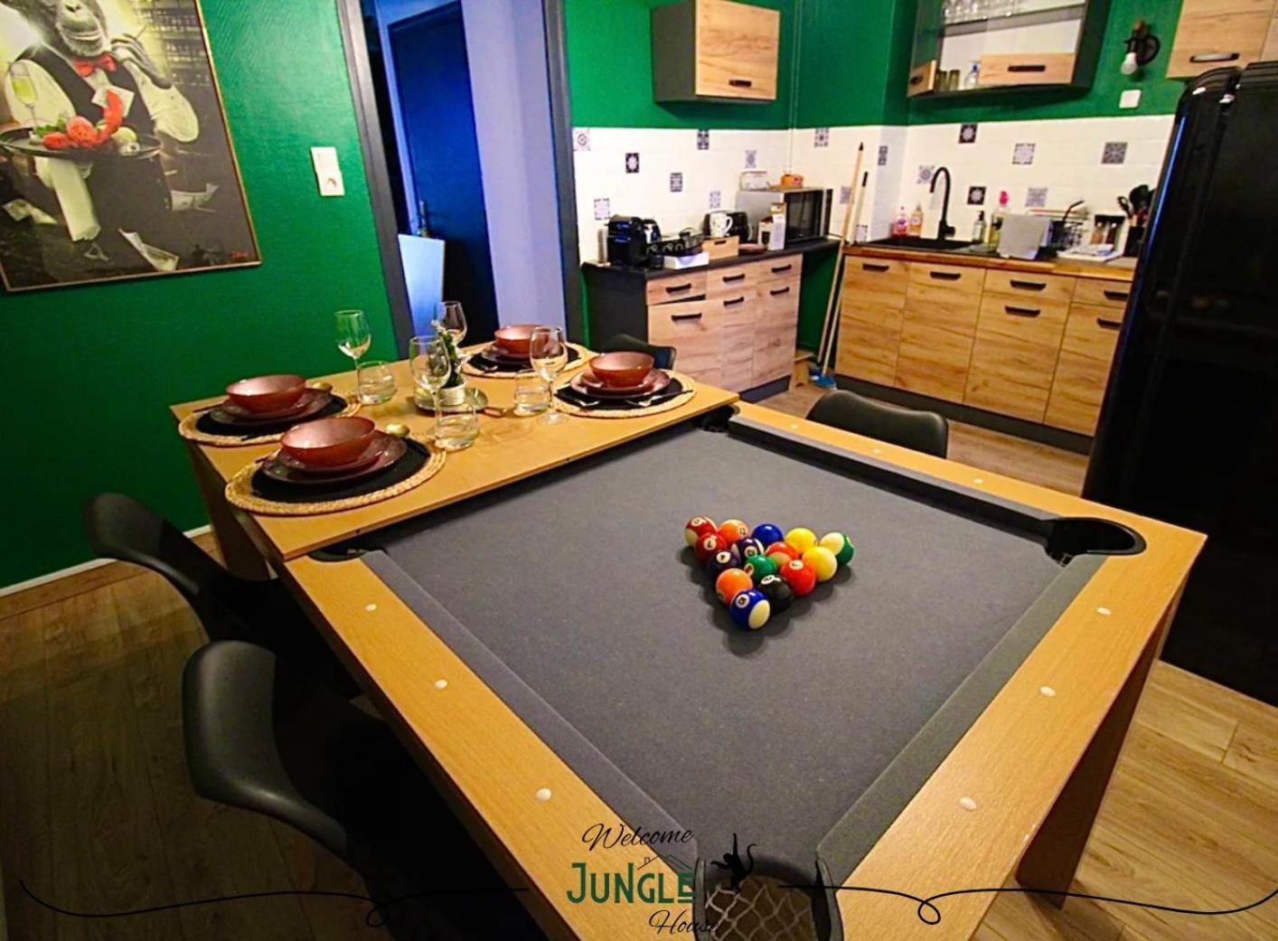 Maison "Jungle House" 90 M2 Billard, Retroprojecteur, Bar A Jeux , Vinyle, Wifi Fibre, Ideal Pro & Famille A Montbrison Buitenkant foto