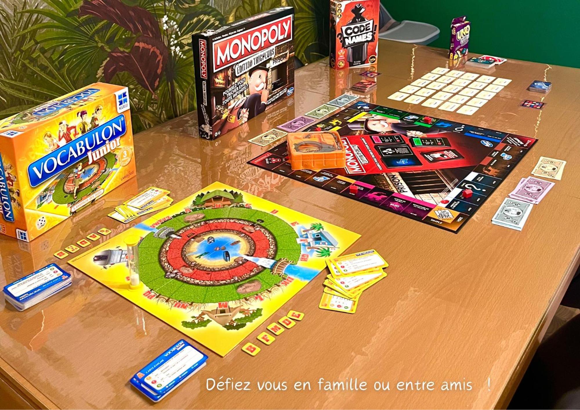 Maison "Jungle House" 90 M2 Billard, Retroprojecteur, Bar A Jeux , Vinyle, Wifi Fibre, Ideal Pro & Famille A Montbrison Buitenkant foto